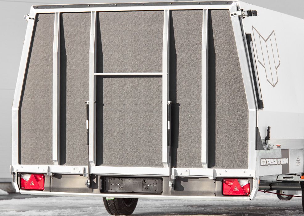 4P Expedition 445 EXi