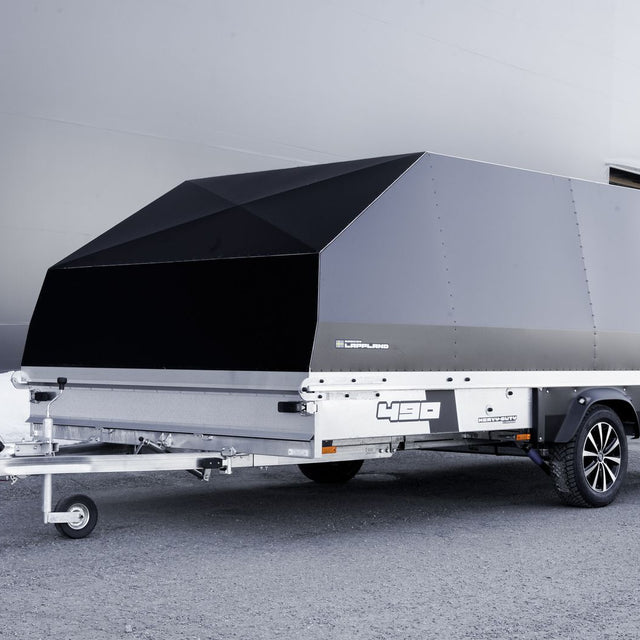 4P Expedition 445 EXi