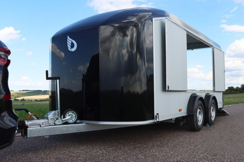 Debon Roadster 900