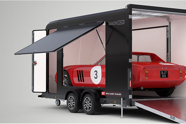 LUKKET HENGER - Brian James Trailers Race Box - 3000 Kg - Utleie