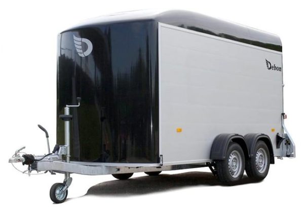 SKAPEHENGER - Debon Roadster - 2600 Kg - Utleie