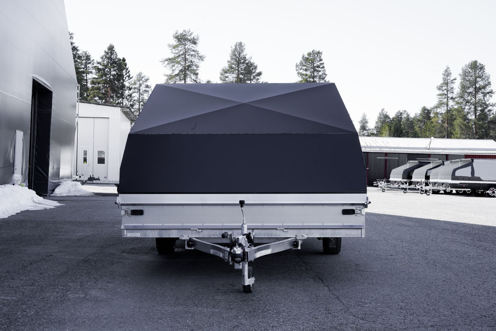 4P Expedition 445 EXi