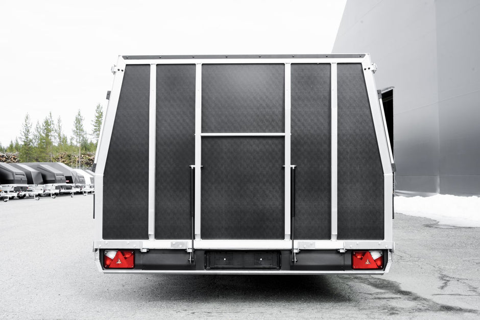 4P Expedition 445 EXi