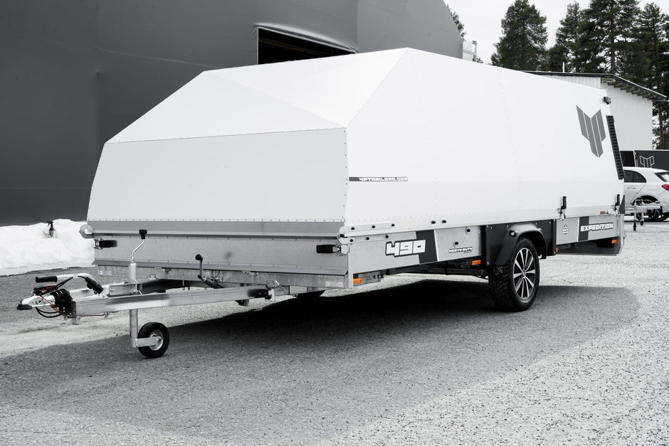 4P Expedition 445 EXi